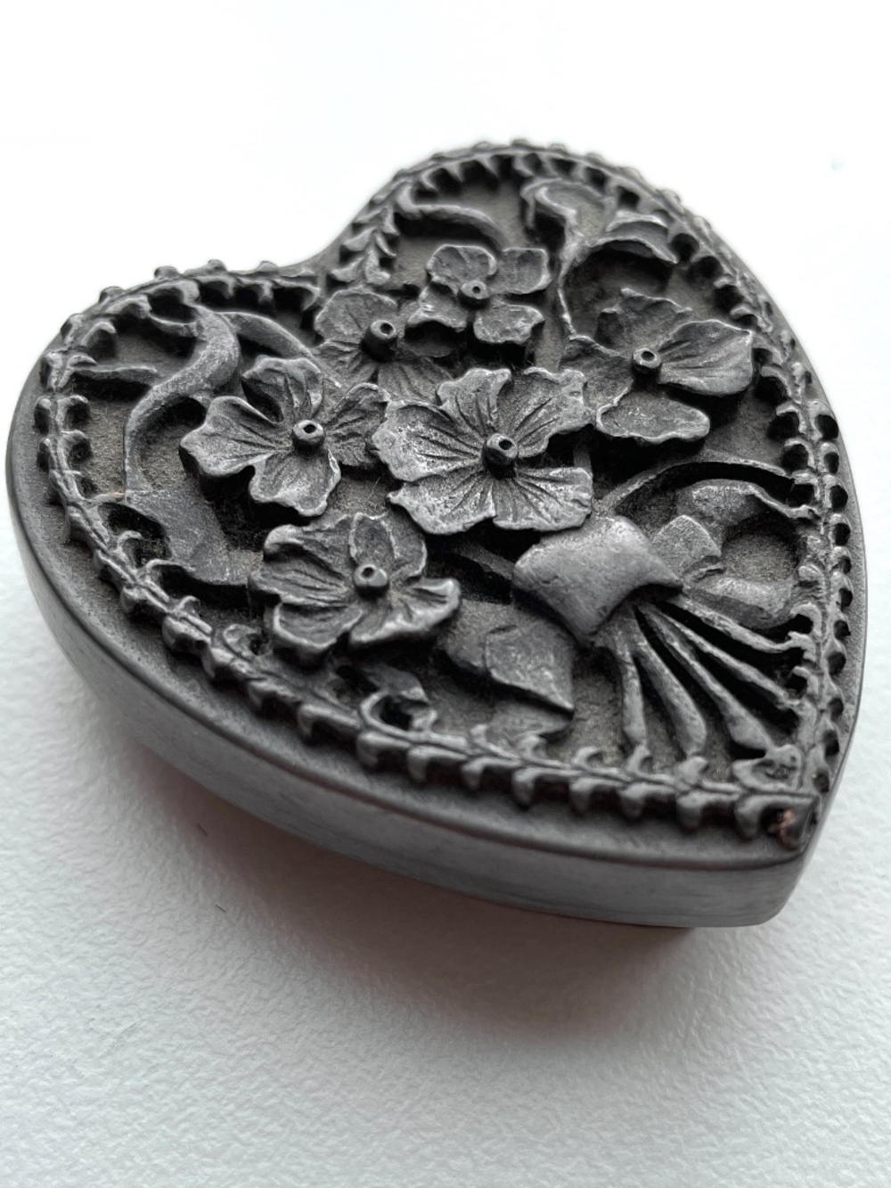Vintage Metzke Pewter Heart Trinket Box Flowers Floral Design 1970